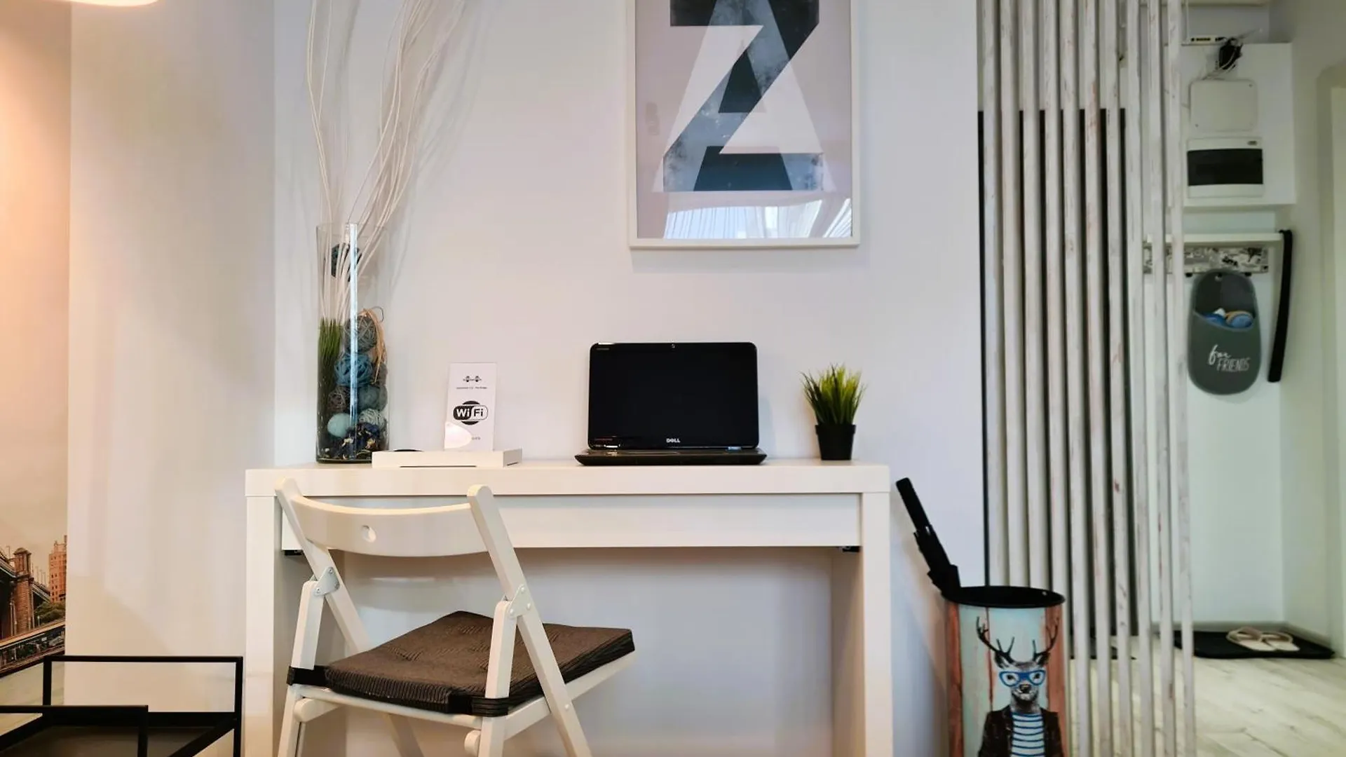Bridge 113 - Studio Apartment With Free Parking & Flexible Check-In, Sector 6 Bucureşti 0*,  România
