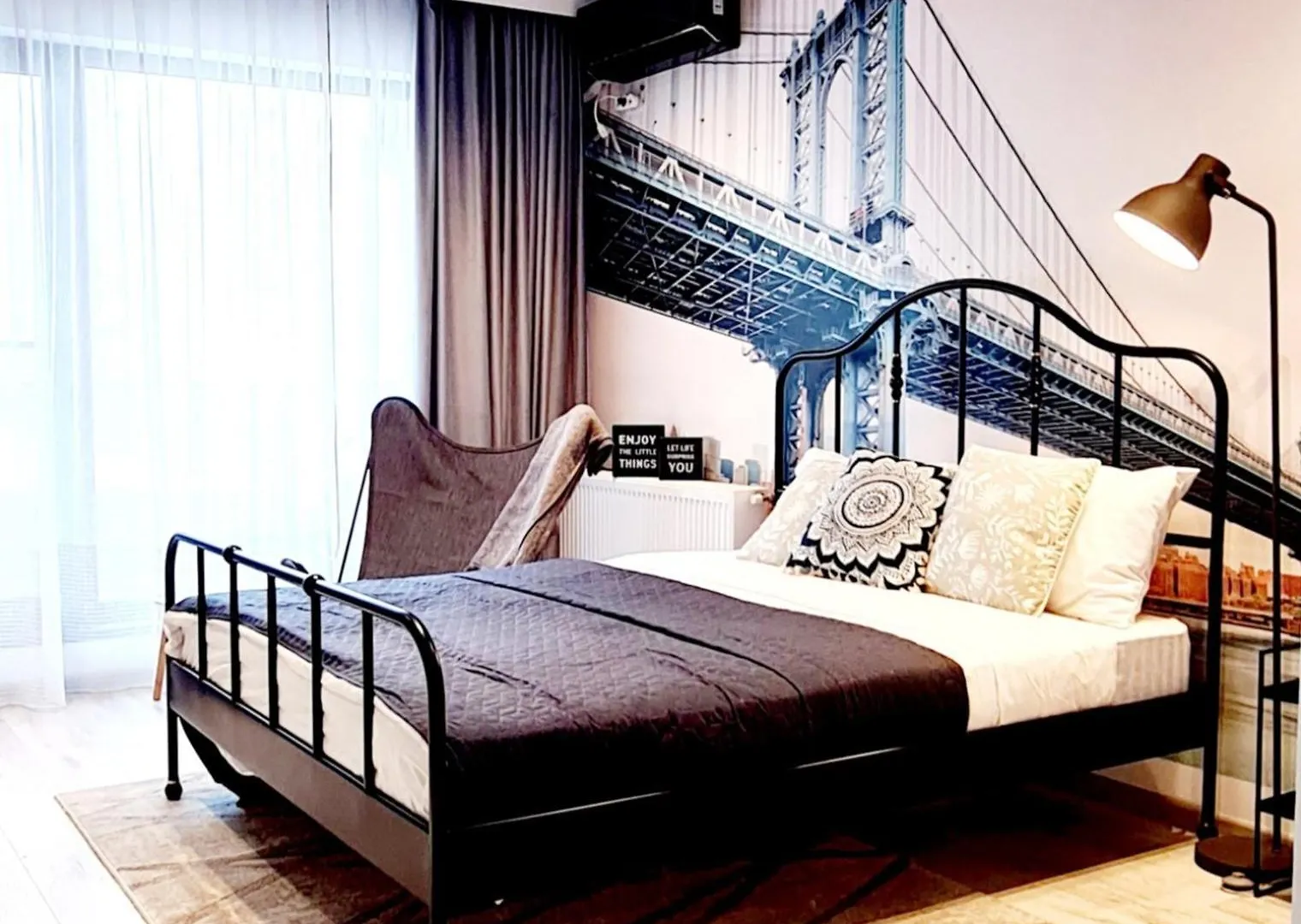 Bridge 113 - Studio Apartment With Free Parking & Flexible Check-In, Sector 6 Bucureşti